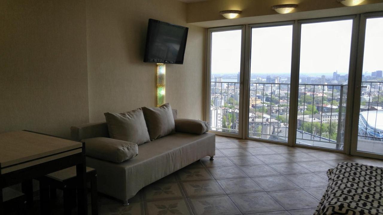Apartment Near Dnipro Arena Экстерьер фото